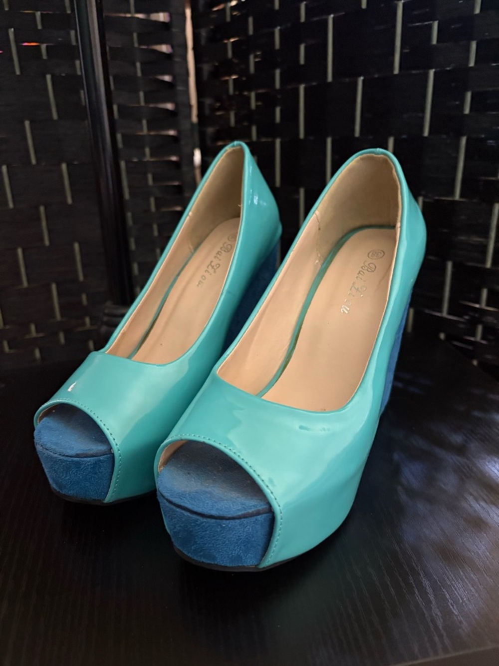 Teal Peep-Toe Platform Wedges Faux Patent Leather & Suede- Women's Sz.38 US-7.5